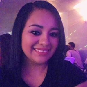 Meet your Posher, Corina